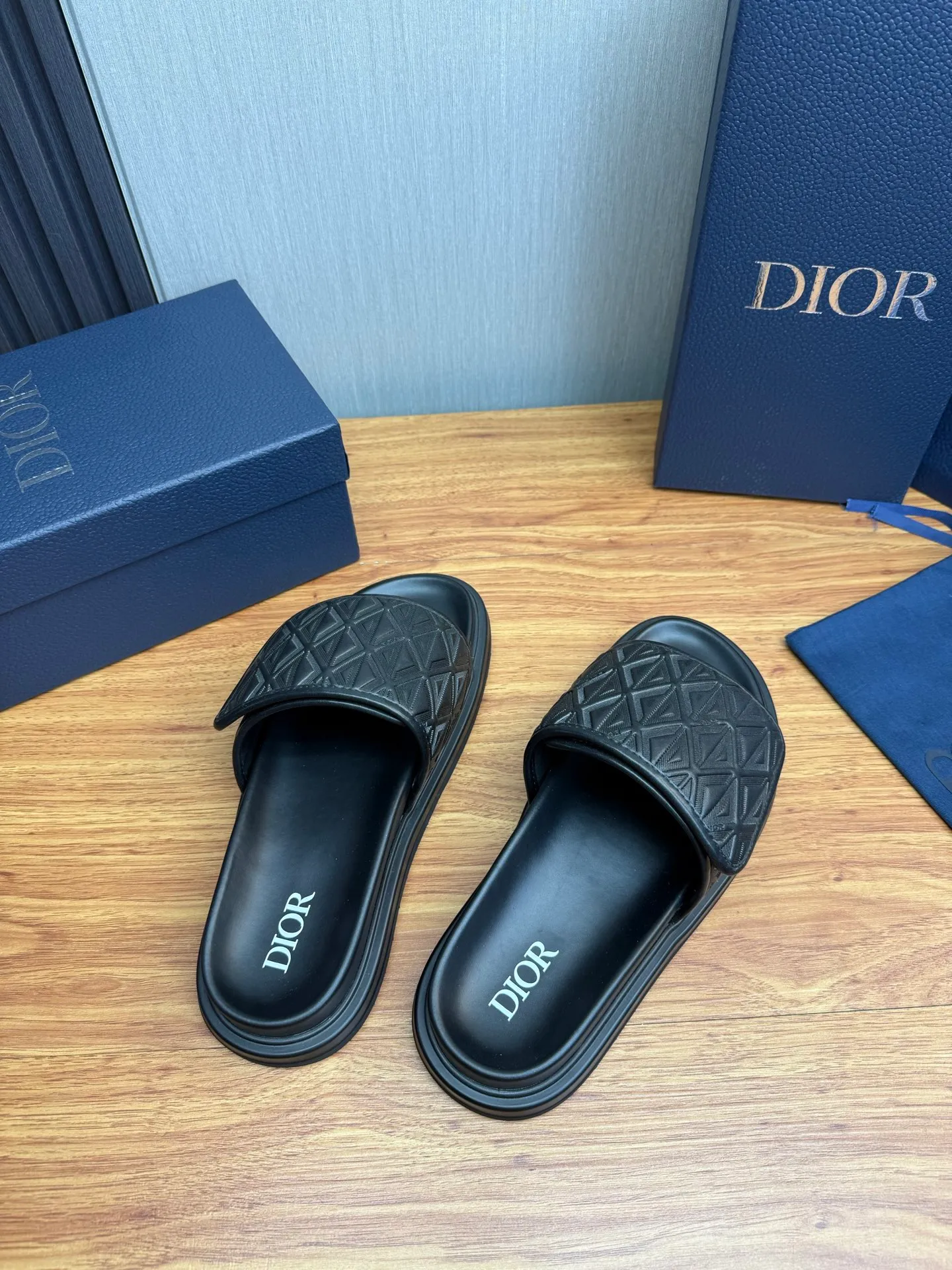 Men's shoes 280💰 Dior. Men's slippers🩴Official website 1:1 production 38-45 yards 45 46 🉑️Customized original material shipped✅